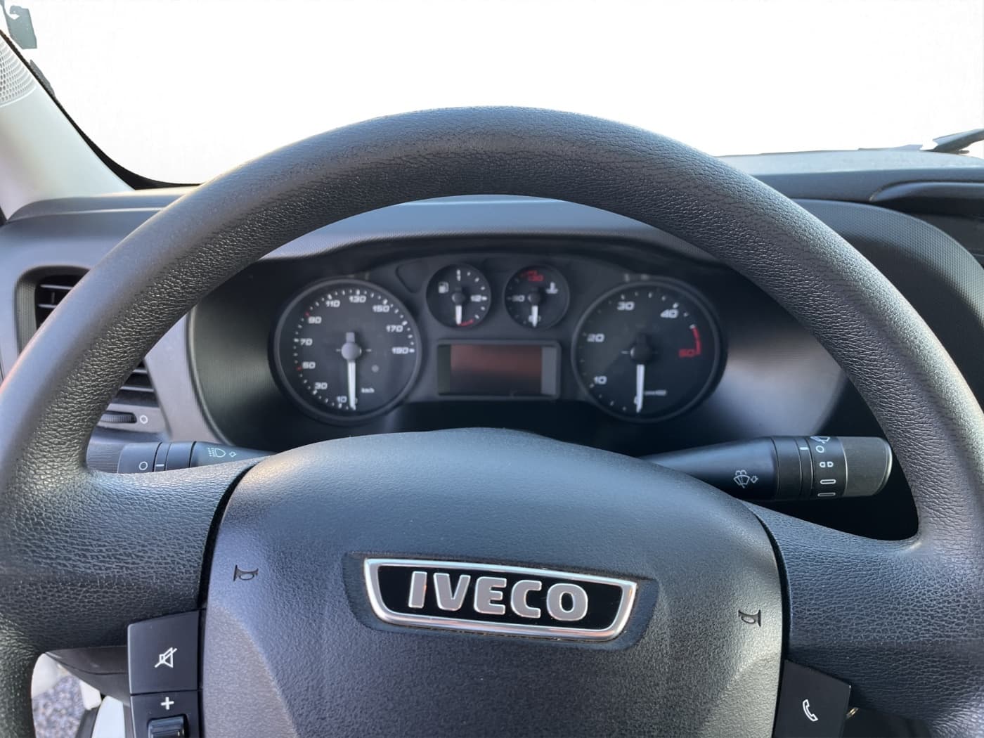 IVECO Daily Koffer LBW Bild 7
