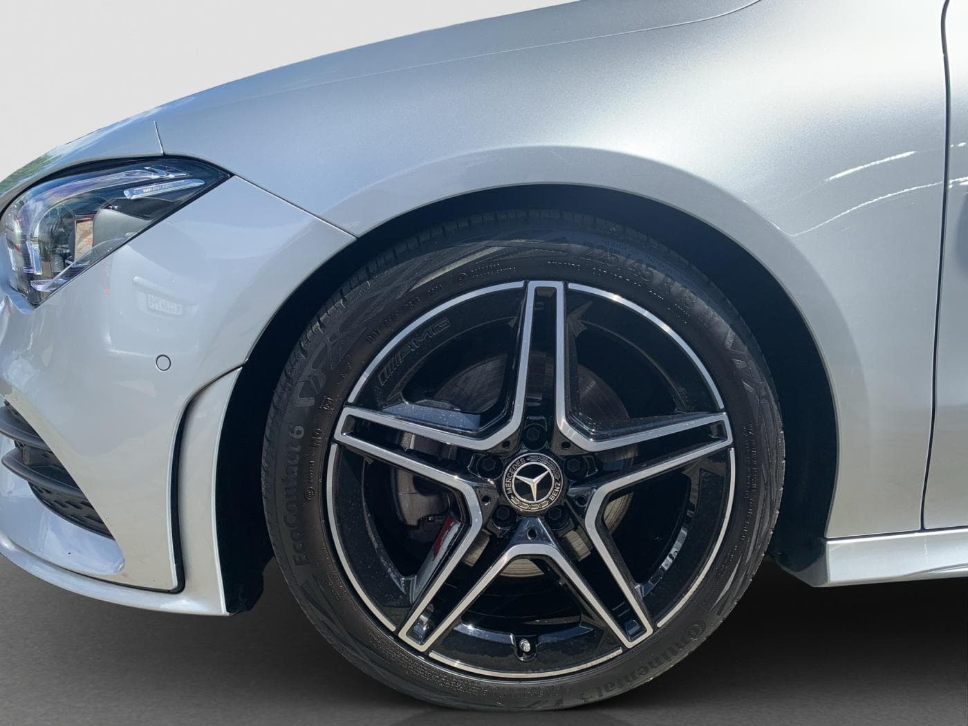 Mercedes-Benz CLA 200 d SB Bild 19
