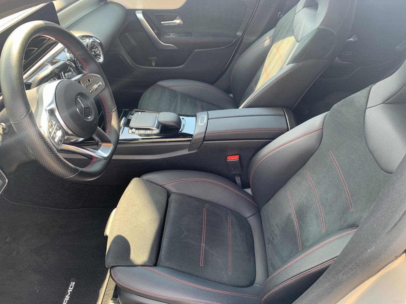 Mercedes-Benz CLA 200 d SB Bild 22
