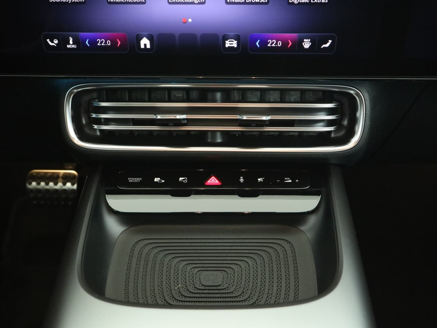 Mercedes-Benz CLA 250+ mit EQ Technologie Bild 23