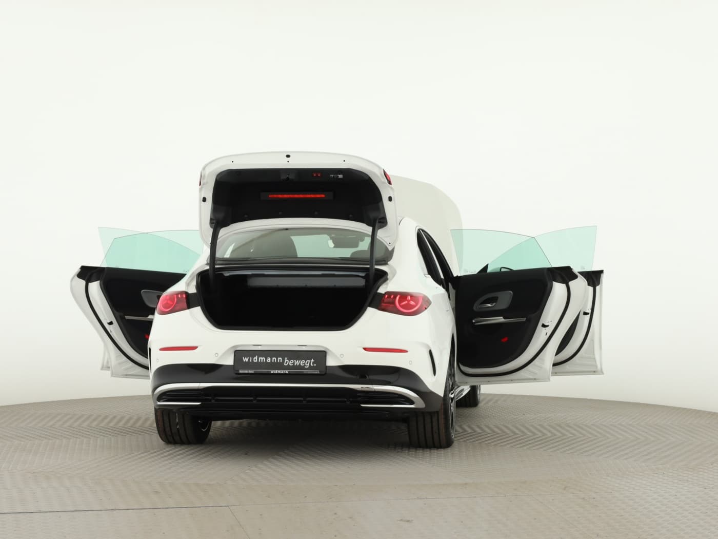 Mercedes-Benz CLA 250+ mit EQ Technologie Bild 9