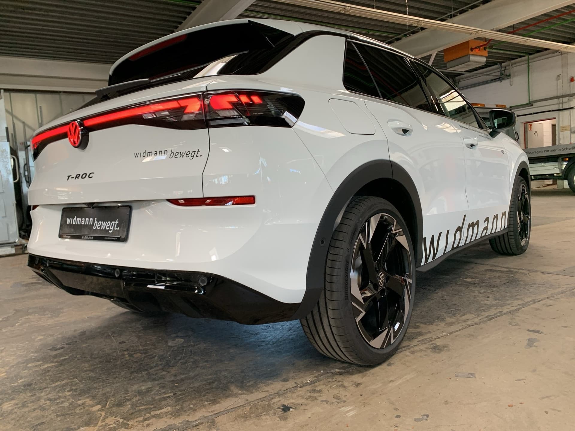 Volkswagen T-Roc R-Line 1.5 l eTSI OPF DSG R-Line Bild 20
