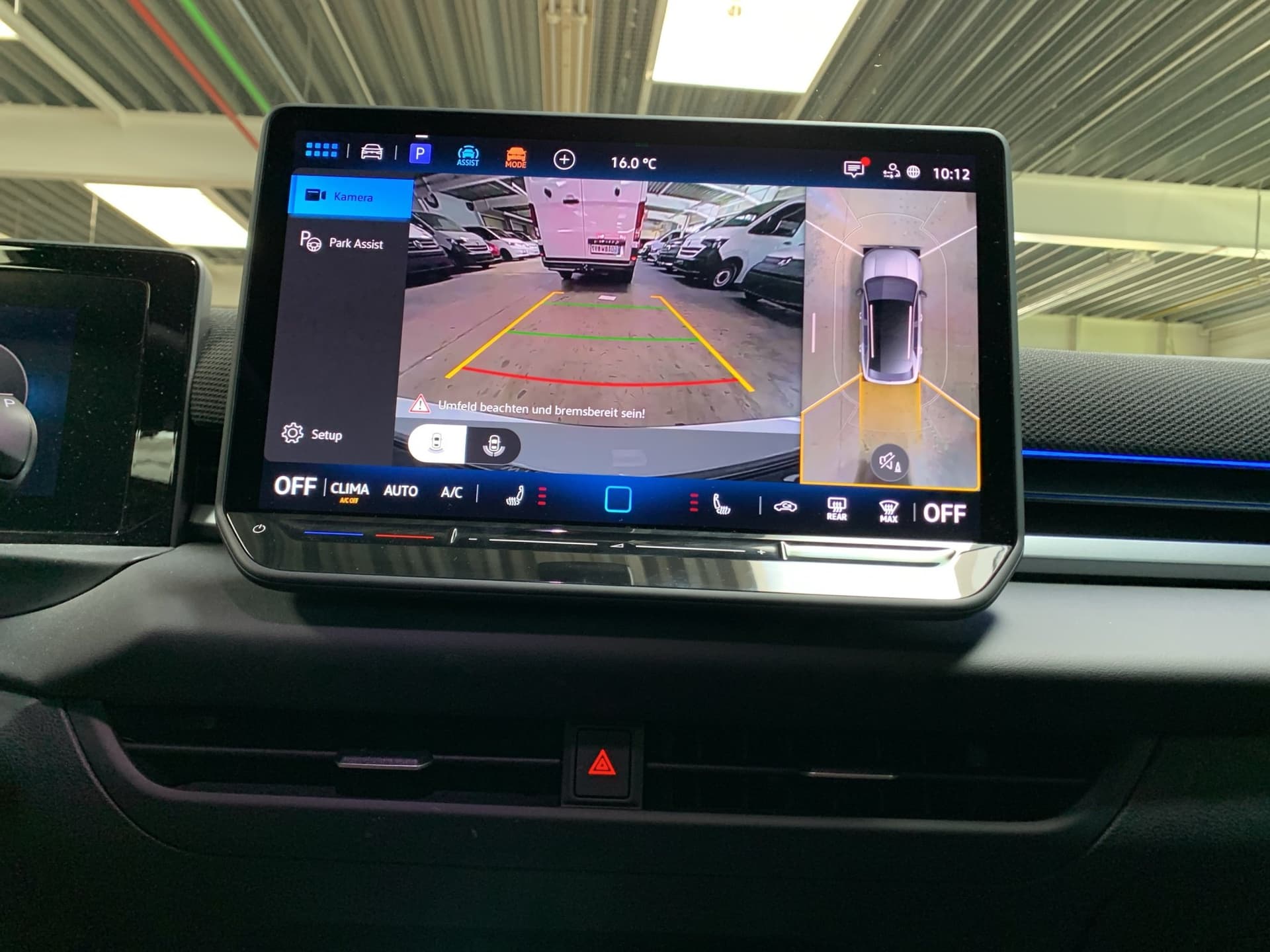Volkswagen T-Roc R-Line 1.5 l eTSI OPF DSG R-Line Bild 22
