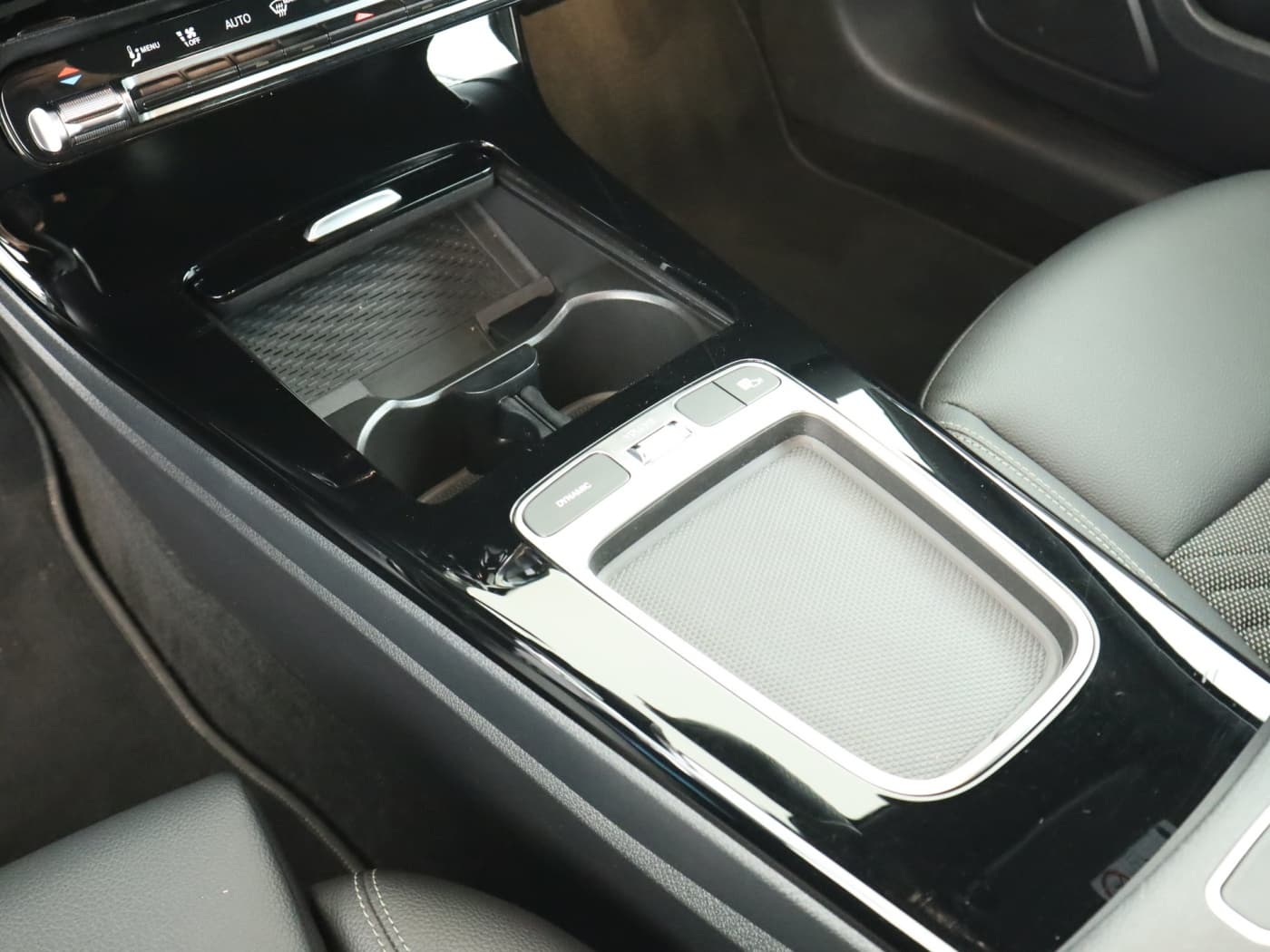 Mercedes-Benz A 250 e Bild 15