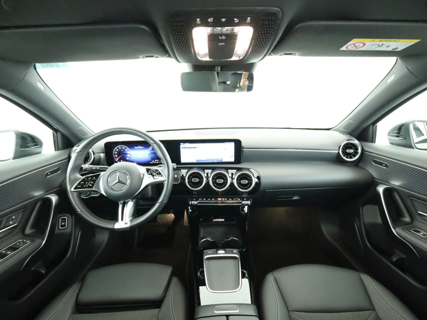 Mercedes-Benz A 250 e Bild 19