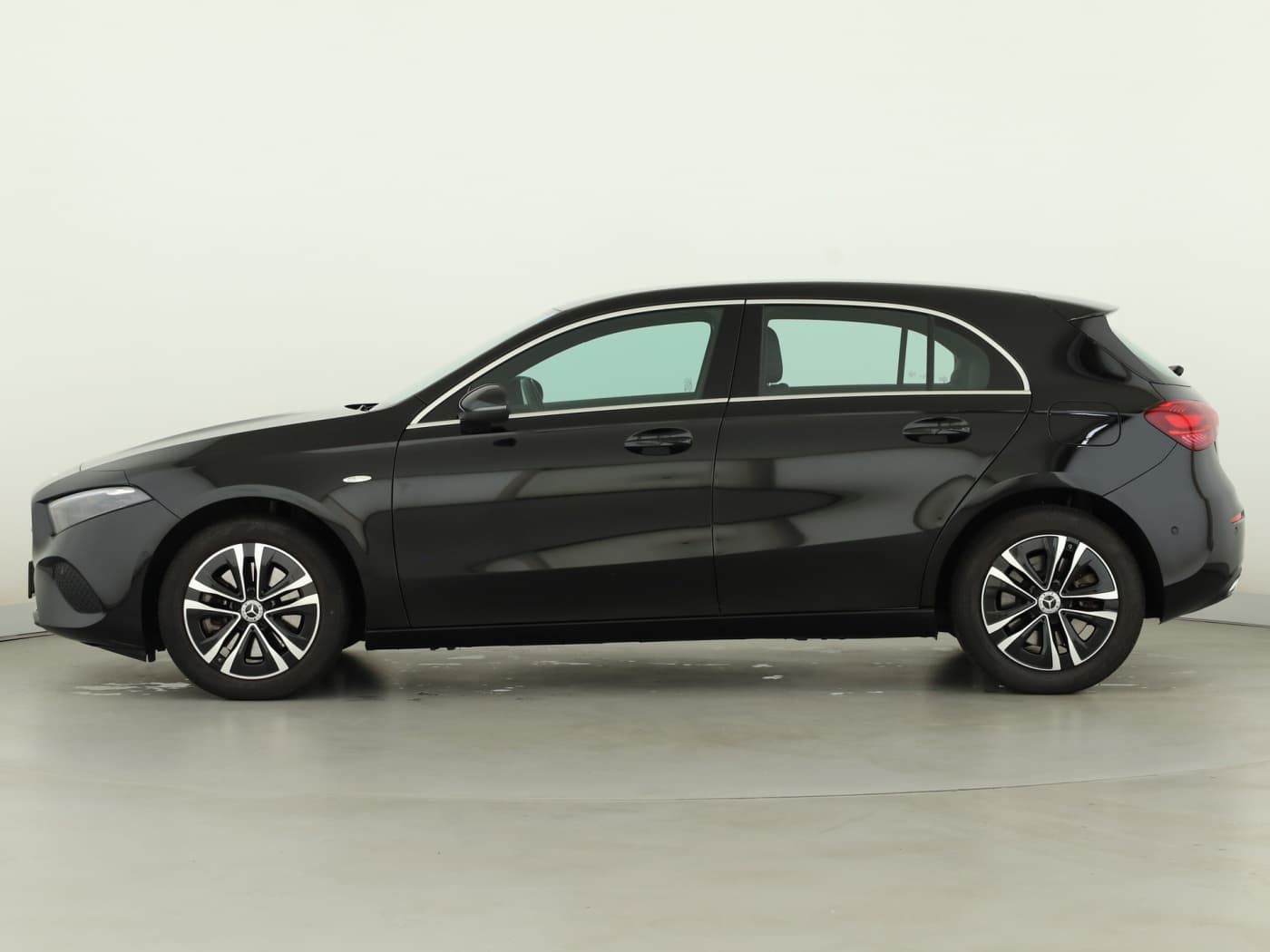 Mercedes-Benz A 250 e Bild 7