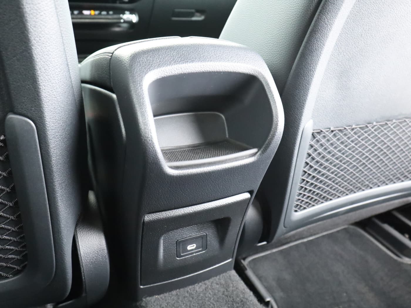 Mercedes-Benz A 180 Lim Bild 23