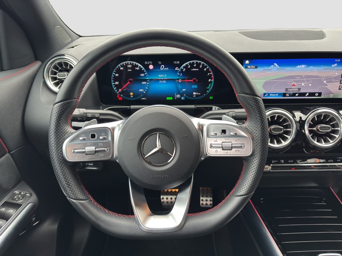 Mercedes-Benz GLA 250 e Bild 10