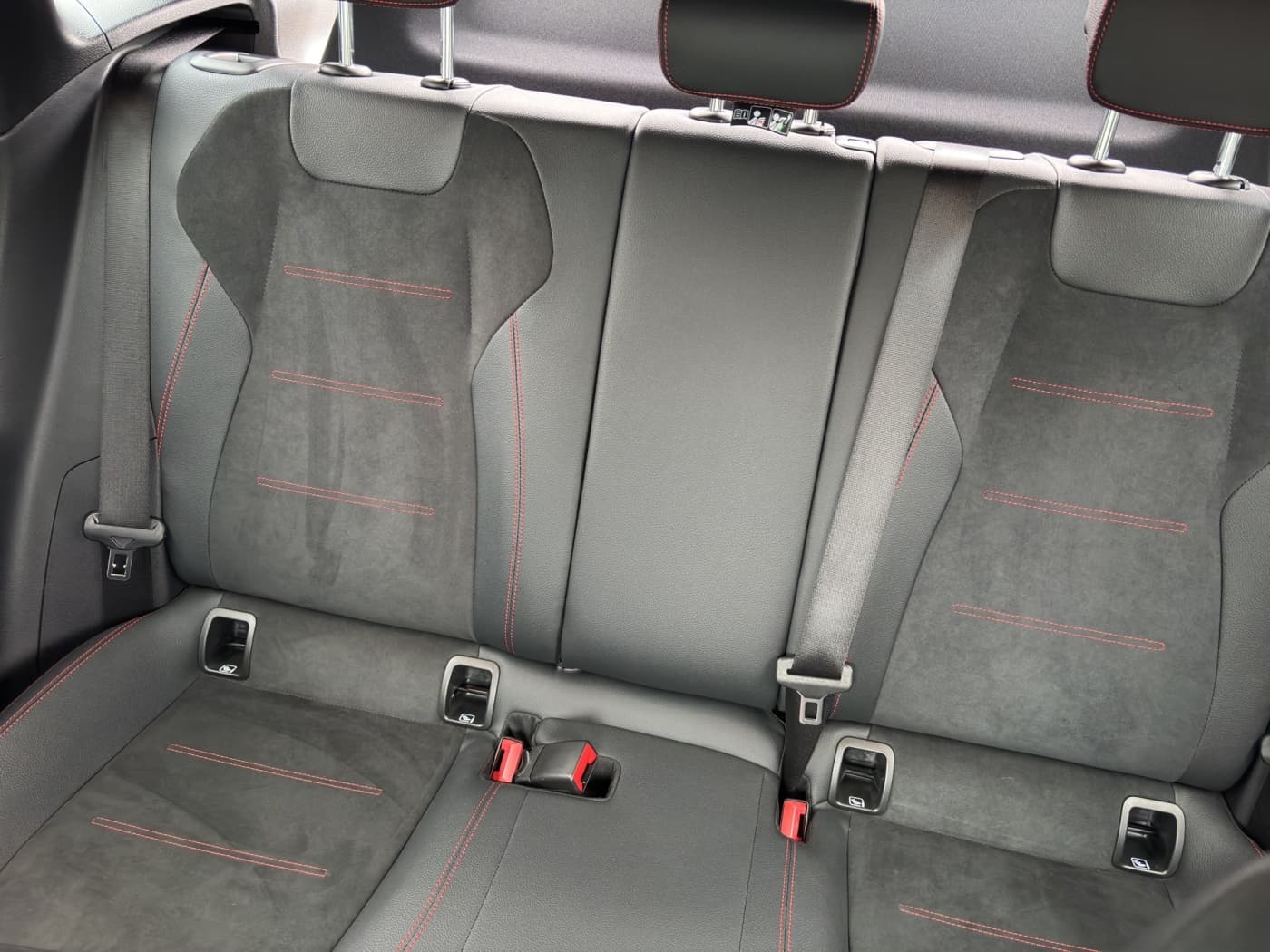 Mercedes-Benz GLA 250 e Bild 16
