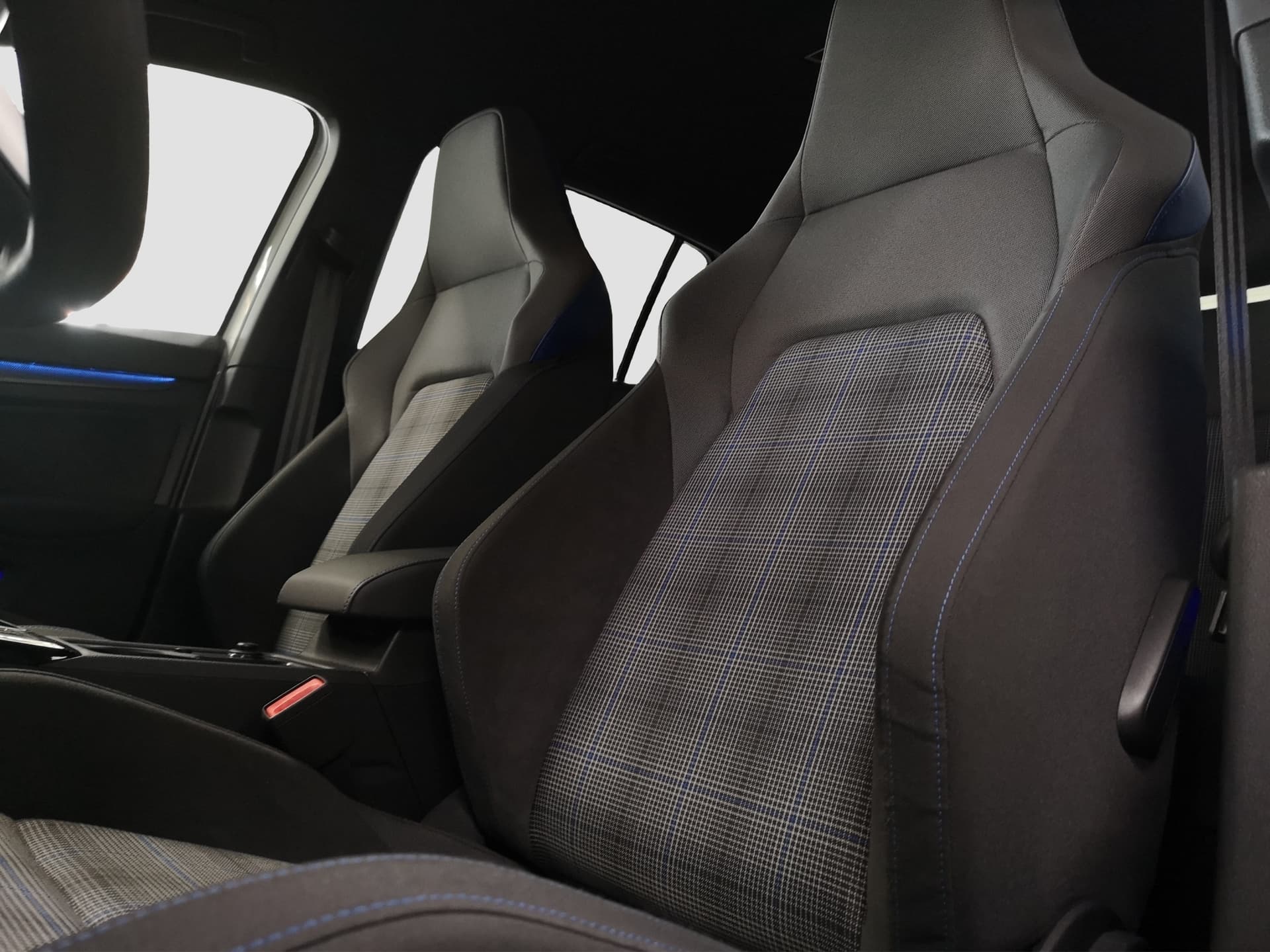 Volkswagen Golf GTE 1.5 l eHybrid OPF / 85 kW (116 PS) 6-Gang-Doppelkupplungsgetriebe DSG Bild 16