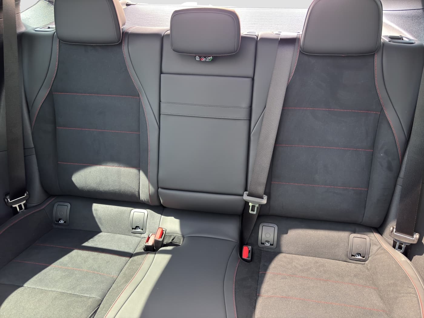 Mercedes-Benz GLB 200 4MATIC Bild 17