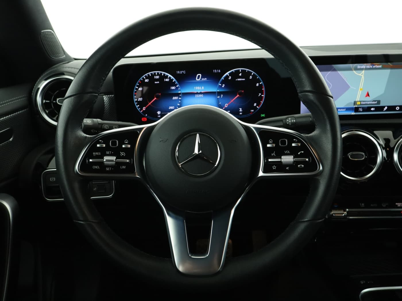 Mercedes-Benz CLA 250 4M SB Bild 11