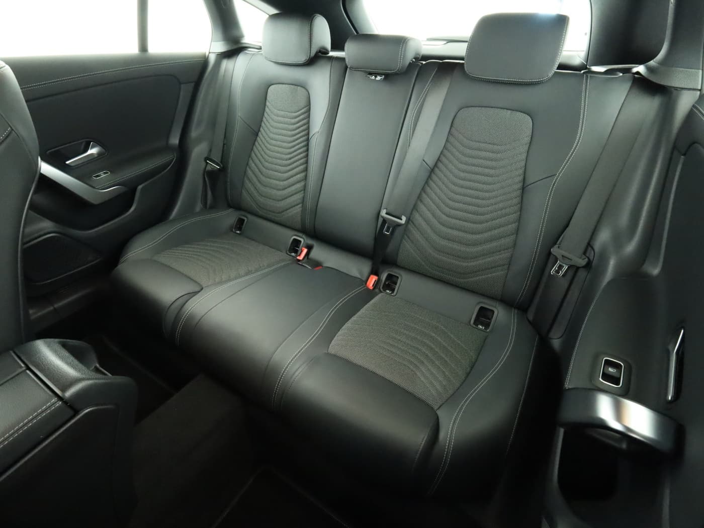 Mercedes-Benz CLA 250 4M SB Bild 18