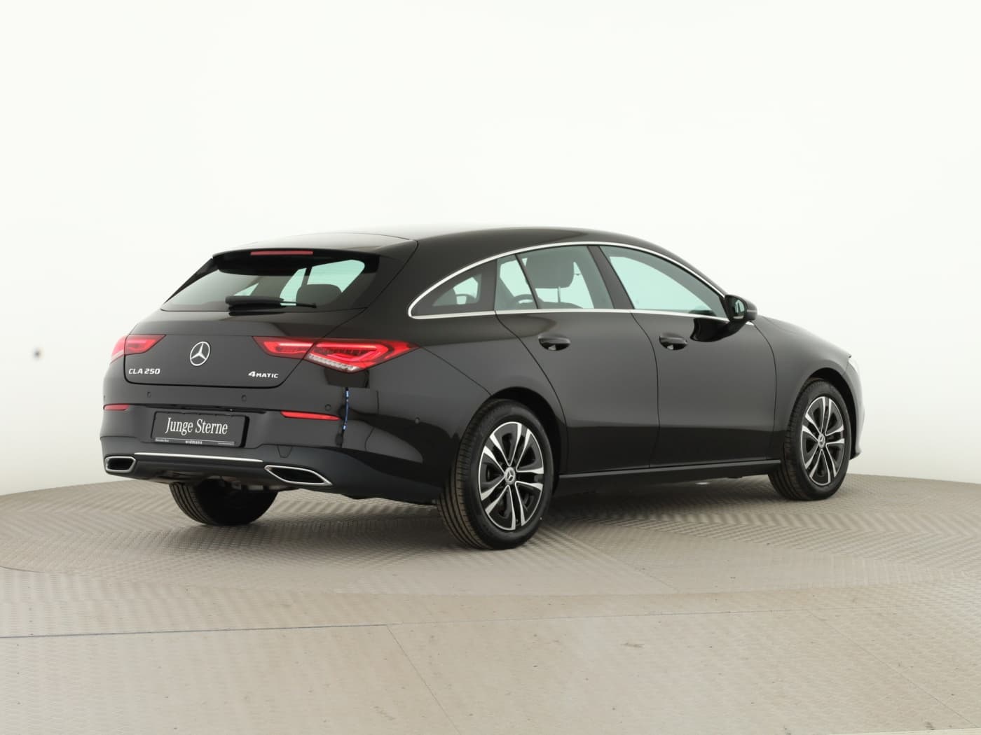 Mercedes-Benz CLA 250 4M SB Bild 6