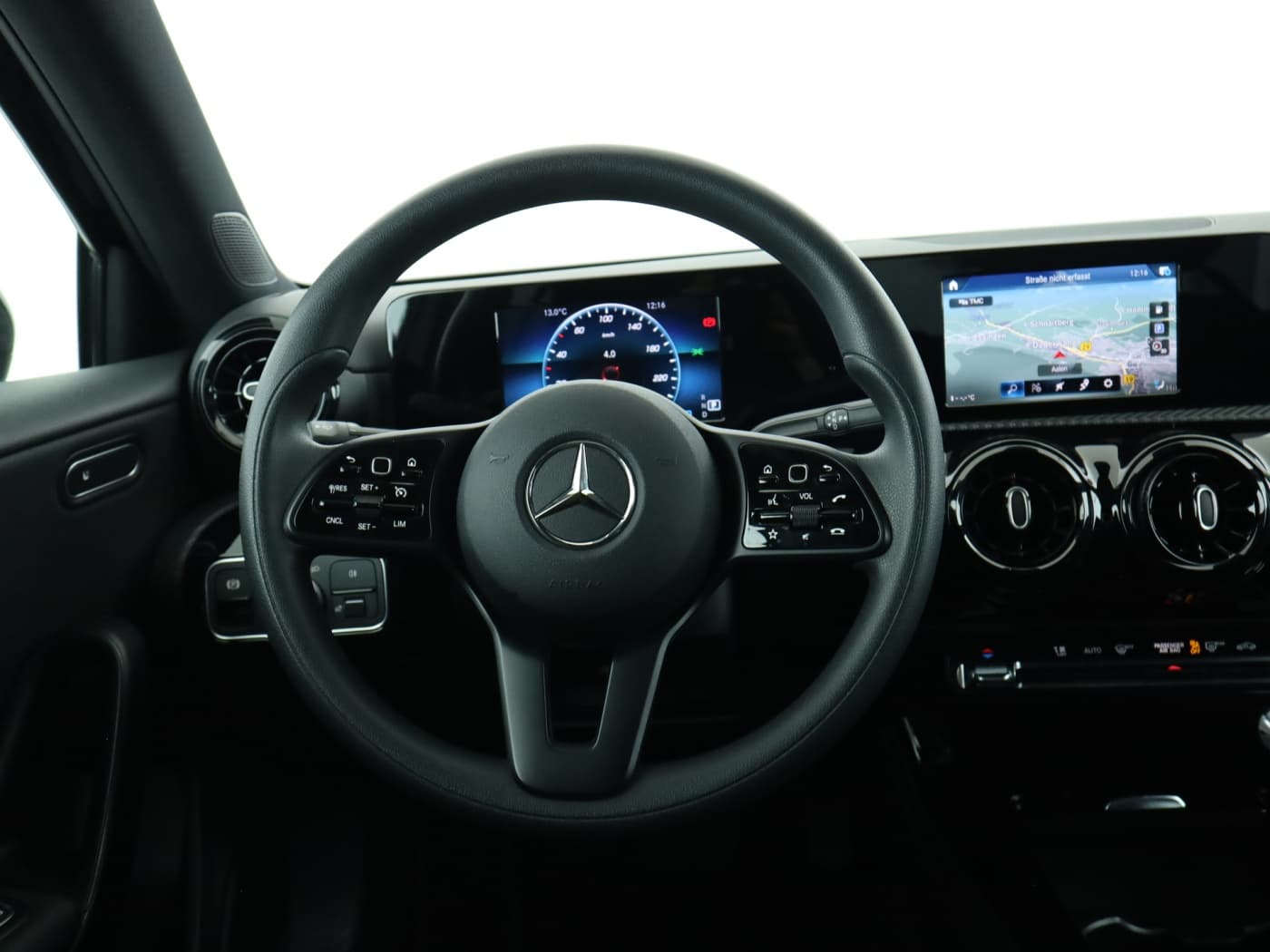 Mercedes-Benz A 180 d Bild 11