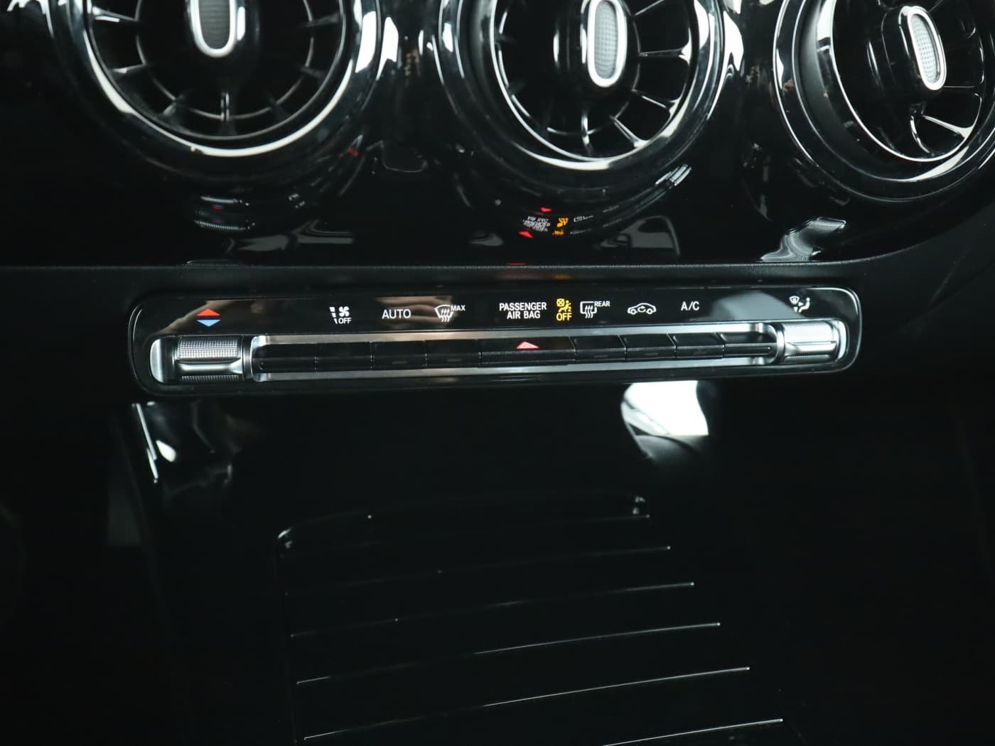 Mercedes-Benz A 180 d Bild 14