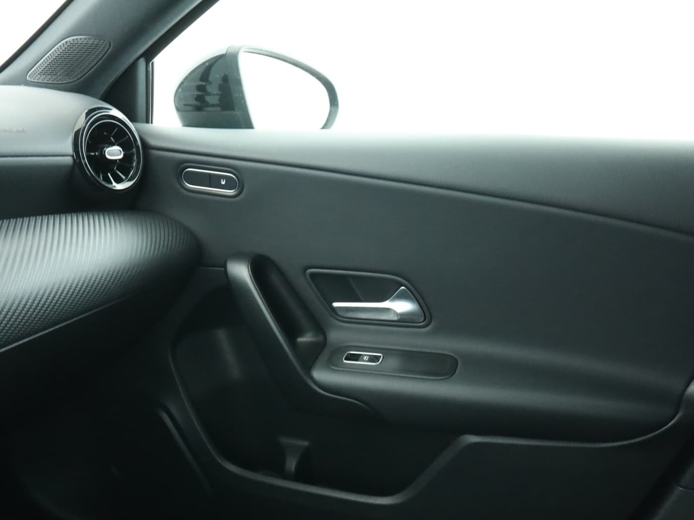 Mercedes-Benz A 180 d Bild 16