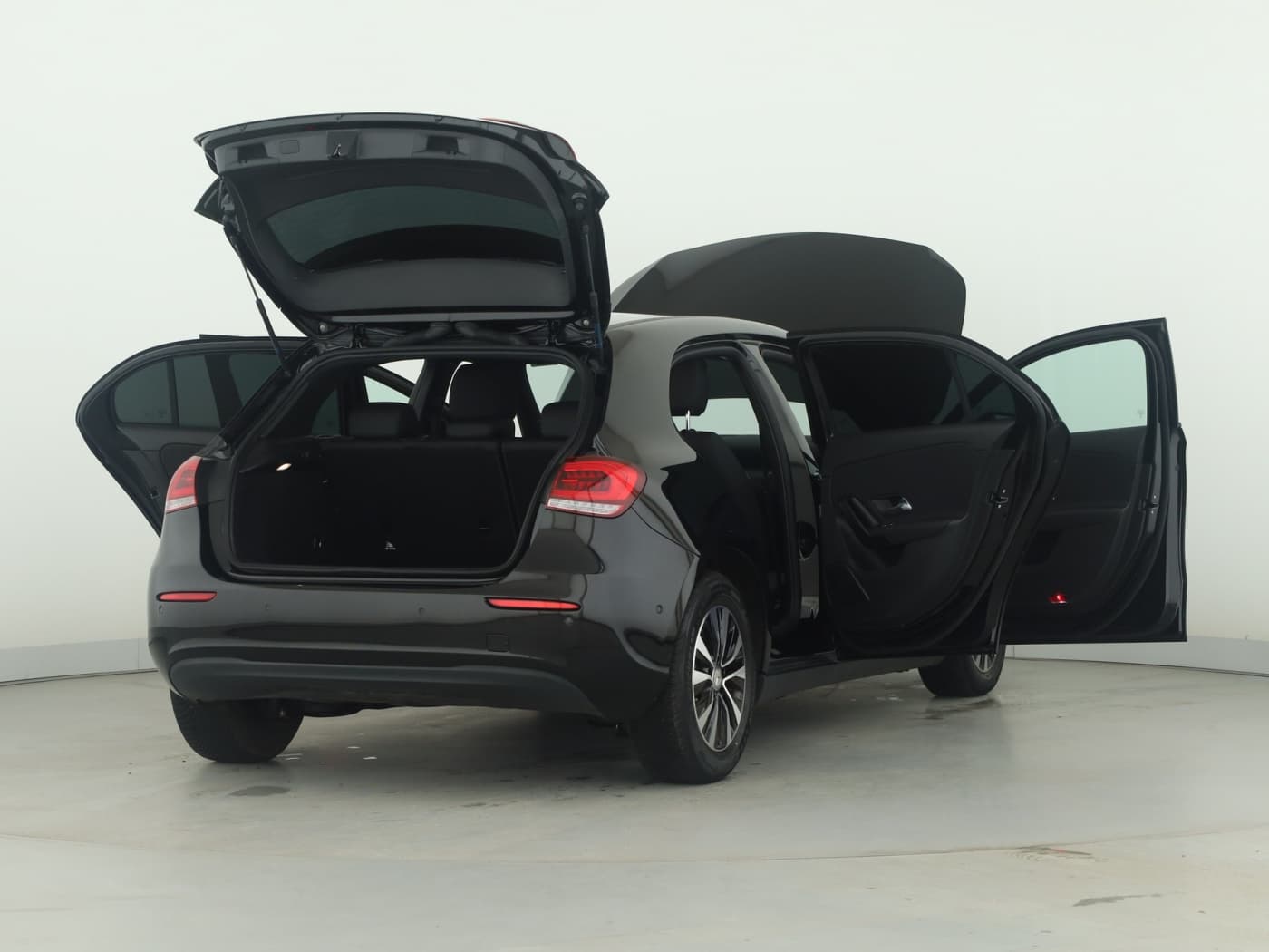 Mercedes-Benz A 180 d Bild 9