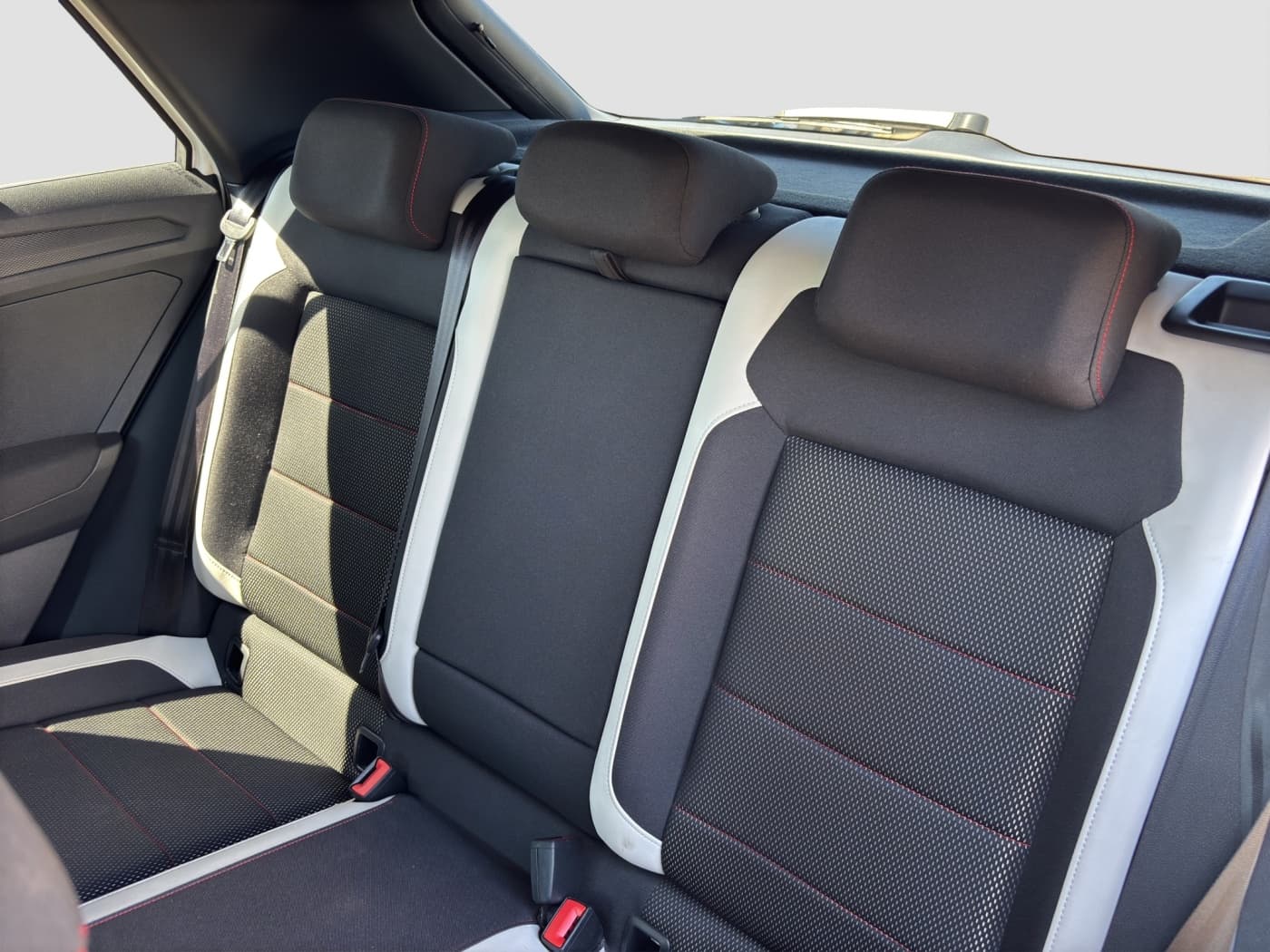 Volkswagen T-Roc 1.5 TSI ACT Sport Bild 17