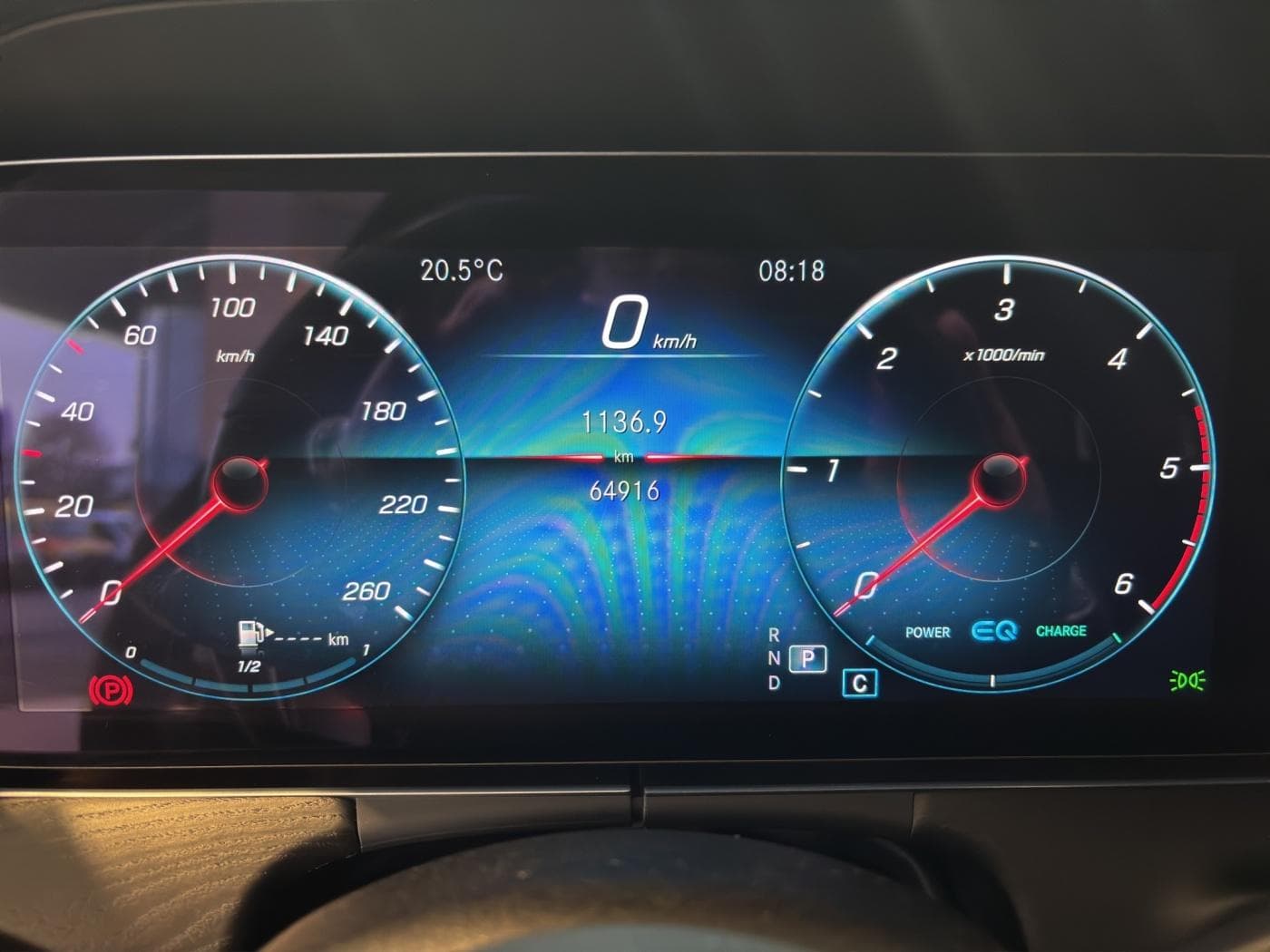 Mercedes-Benz E 220 d T Bild 11