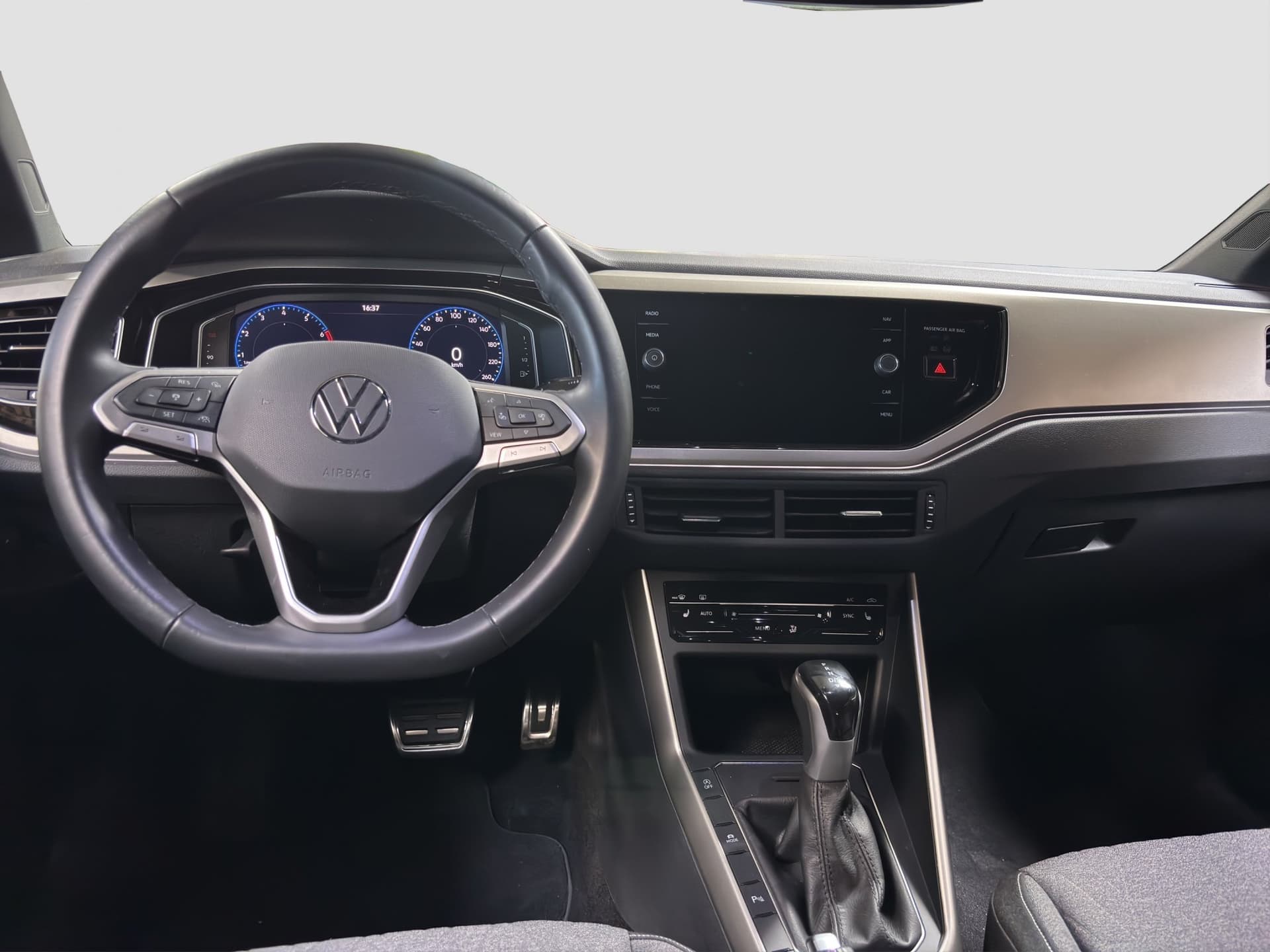 Volkswagen Taigo Life MOVE 1.5 TSI 150 PS DSG NAVI ACC Kamera Bild 9