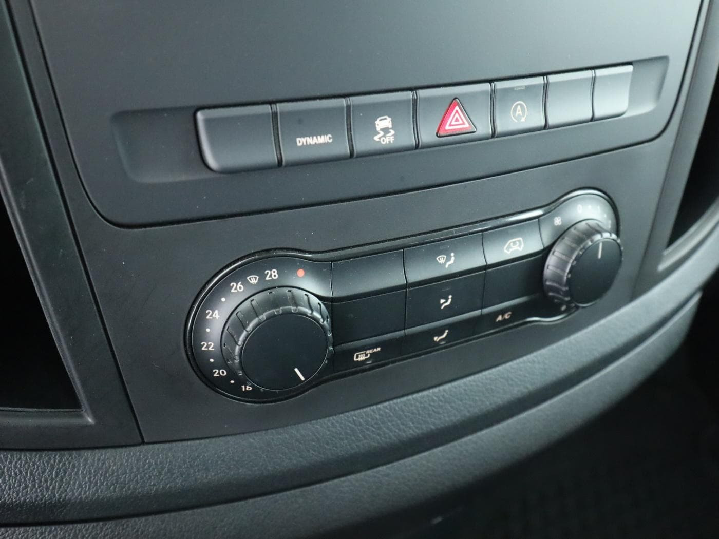 Mercedes-Benz Vito 119 CDI Kasten Extralang Bild 14