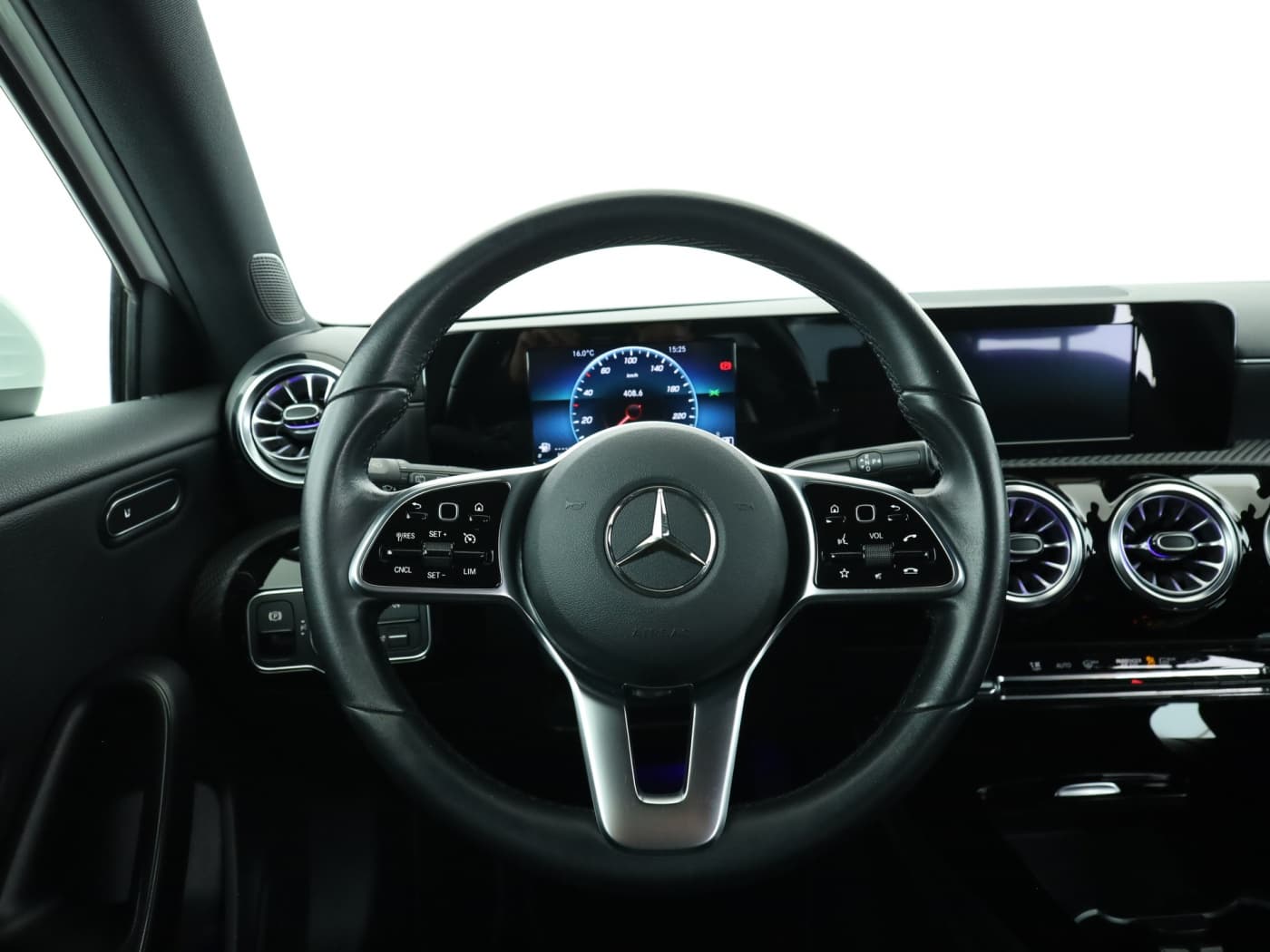 Mercedes-Benz A 180 d Bild 11