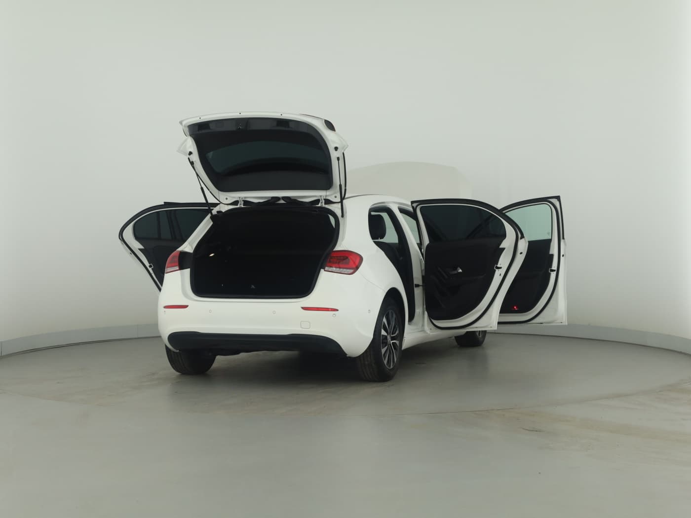 Mercedes-Benz A 180 d Bild 9