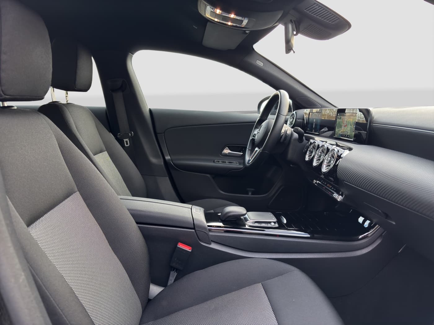 Mercedes-Benz CLA 200 d 4M SB Bild 15