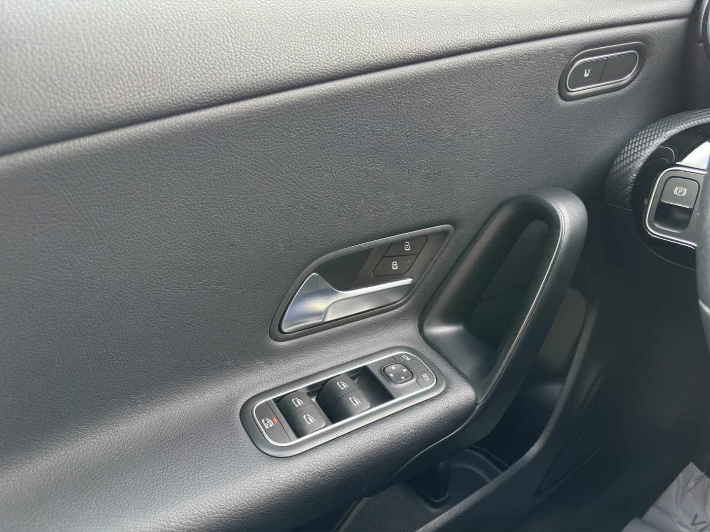 Mercedes-Benz CLA 200 d 4M SB Bild 18