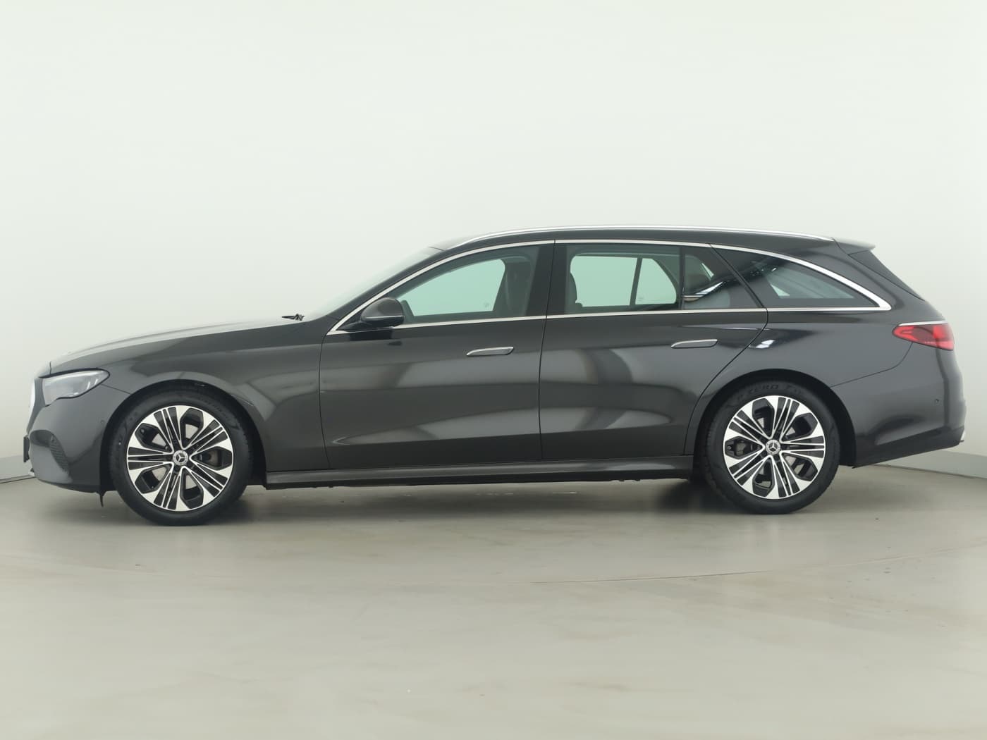 Mercedes-Benz E 220 d T Bild 7