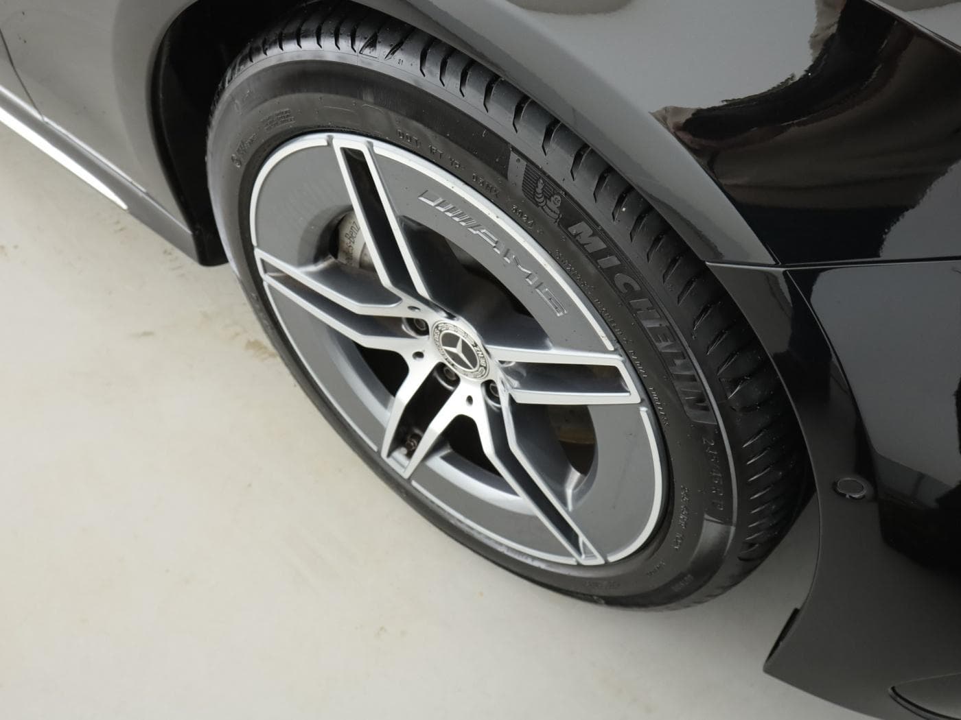 Mercedes-Benz E 220 d Bild 22