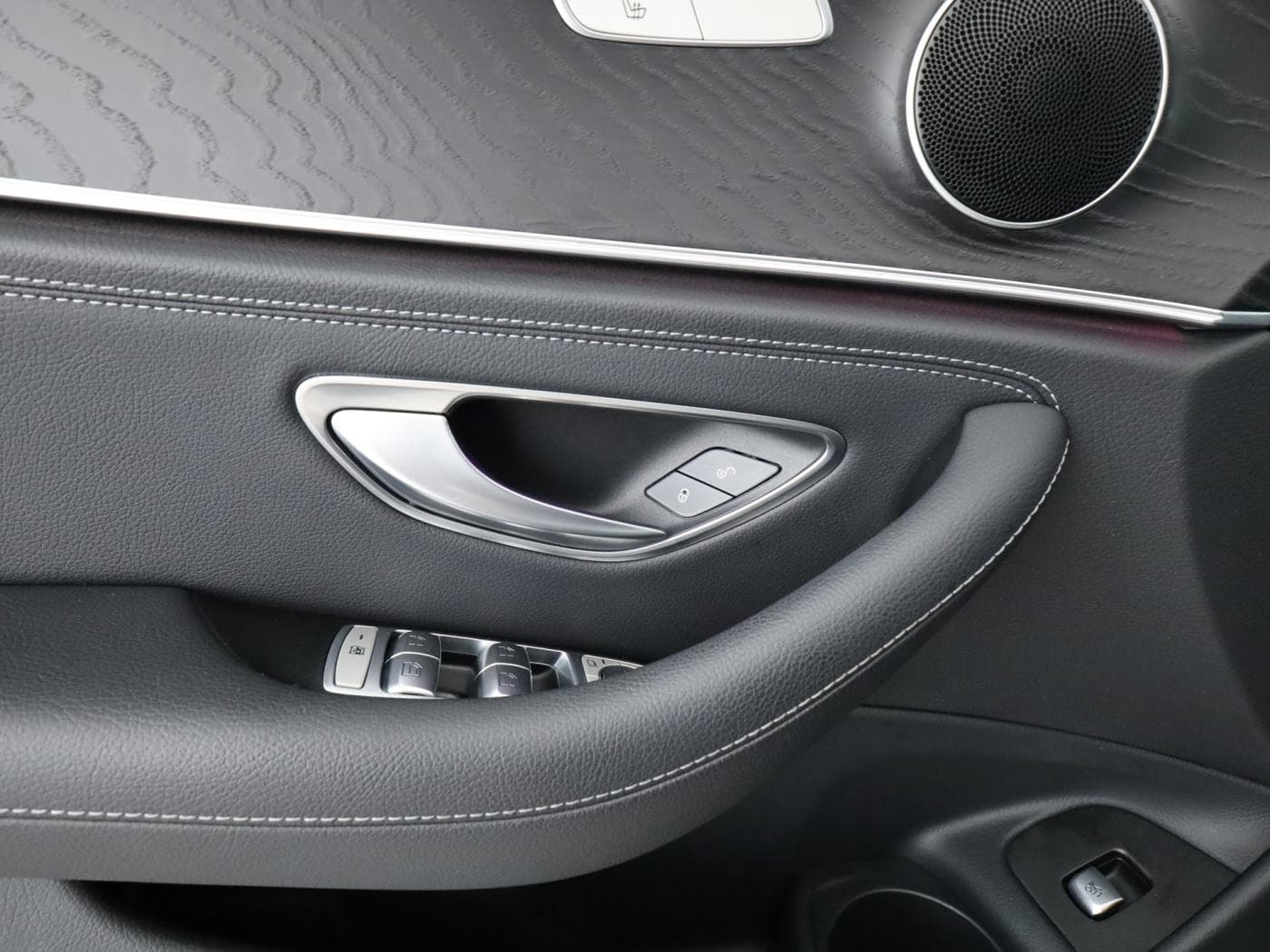 Mercedes-Benz E 300 de T Bild 20