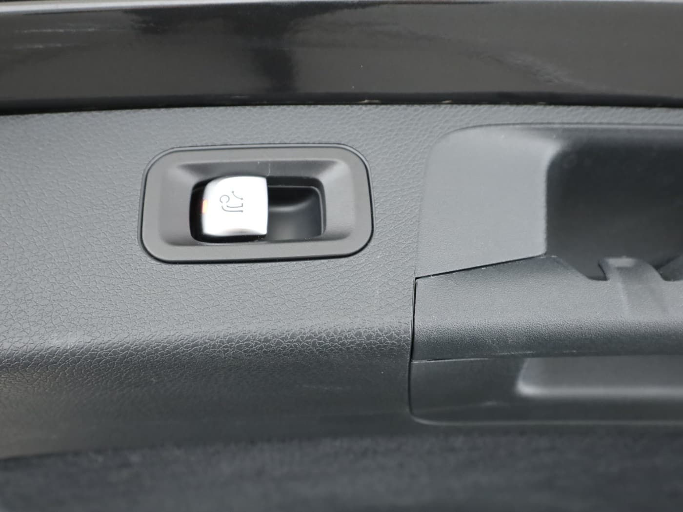 Mercedes-Benz E 300 de T Bild 26