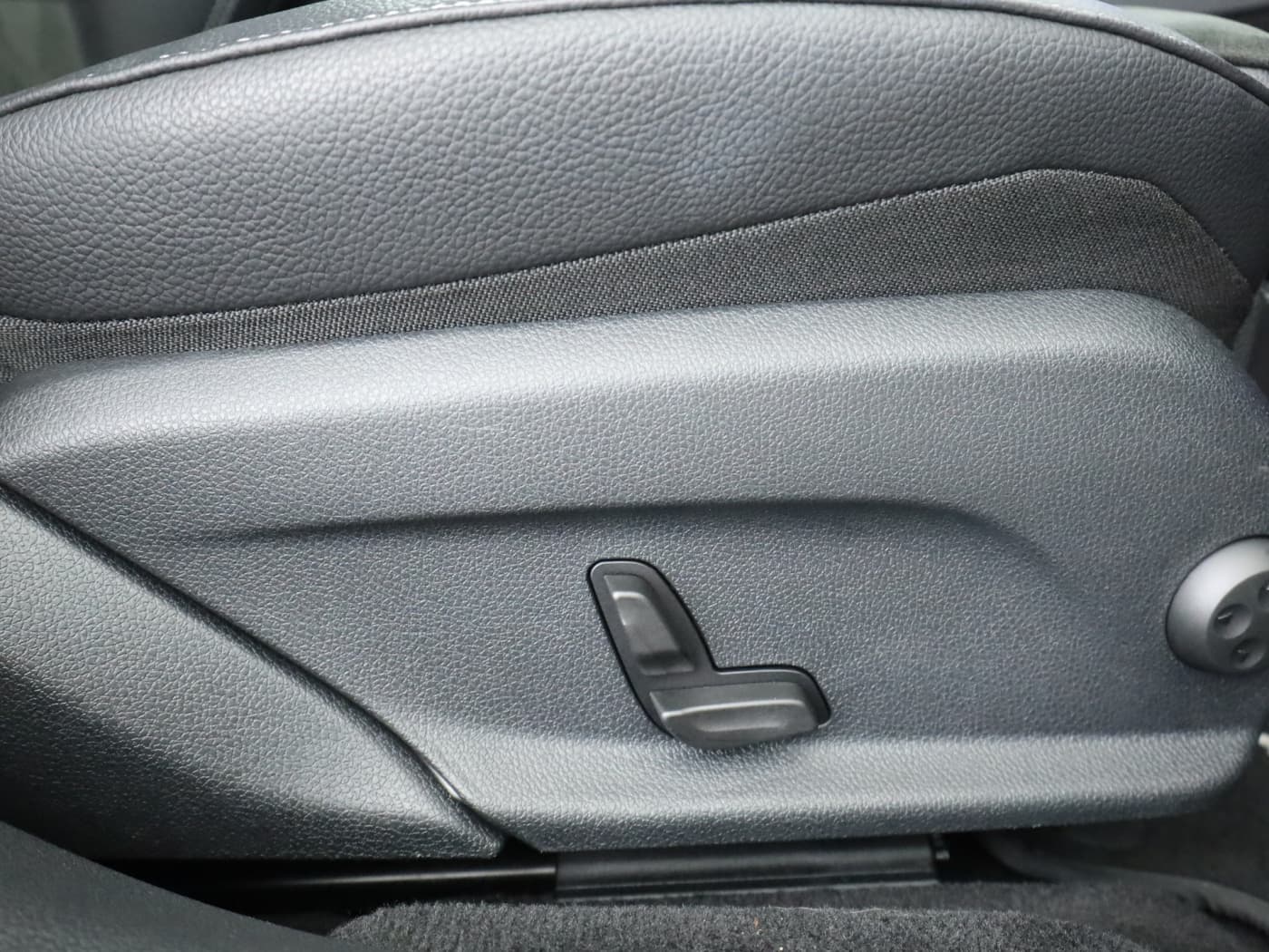 Mercedes-Benz E 300 de T Bild 27