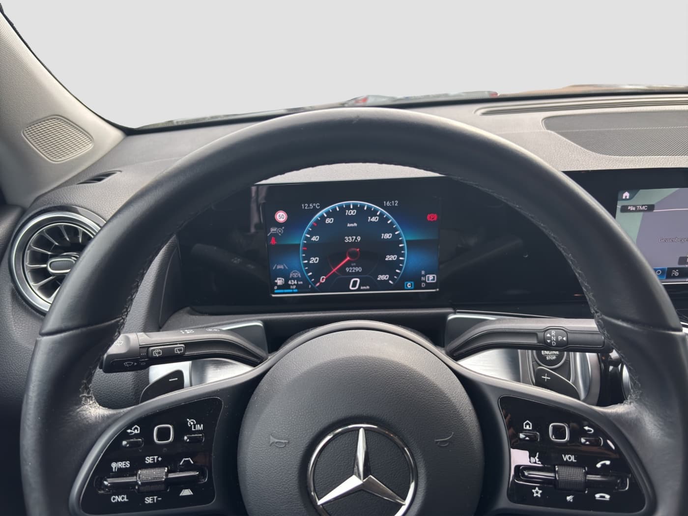 Mercedes-Benz GLB 220 d Bild 11