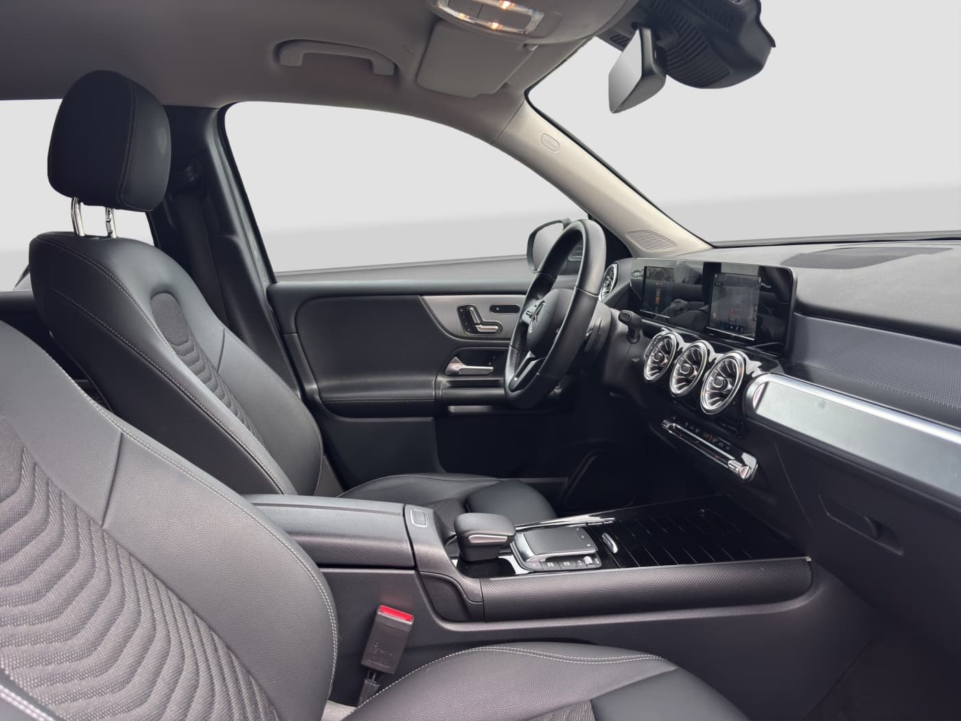 Mercedes-Benz GLB 220 d Bild 15