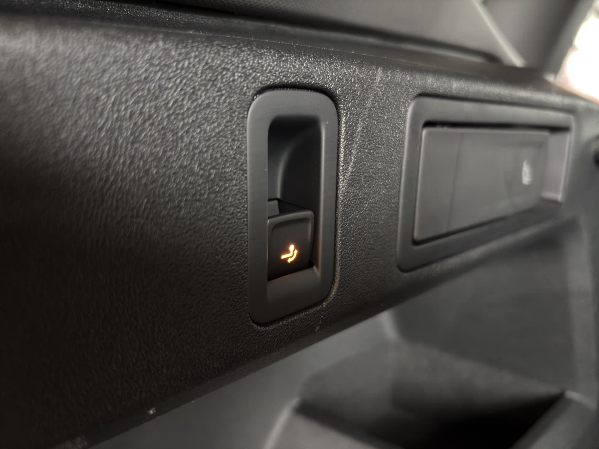 Volkswagen Tiguan Life GOAL 1.5 eTSI 150 PS DSG AHK NAVI ACC Bild 17