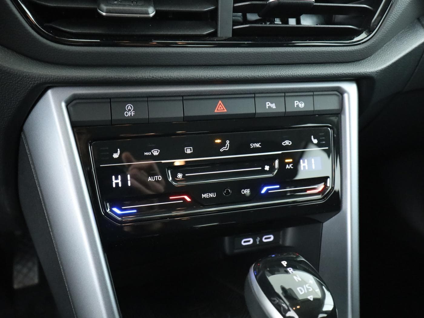 Volkswagen T-Roc 1.5 TSI Life Bild 14