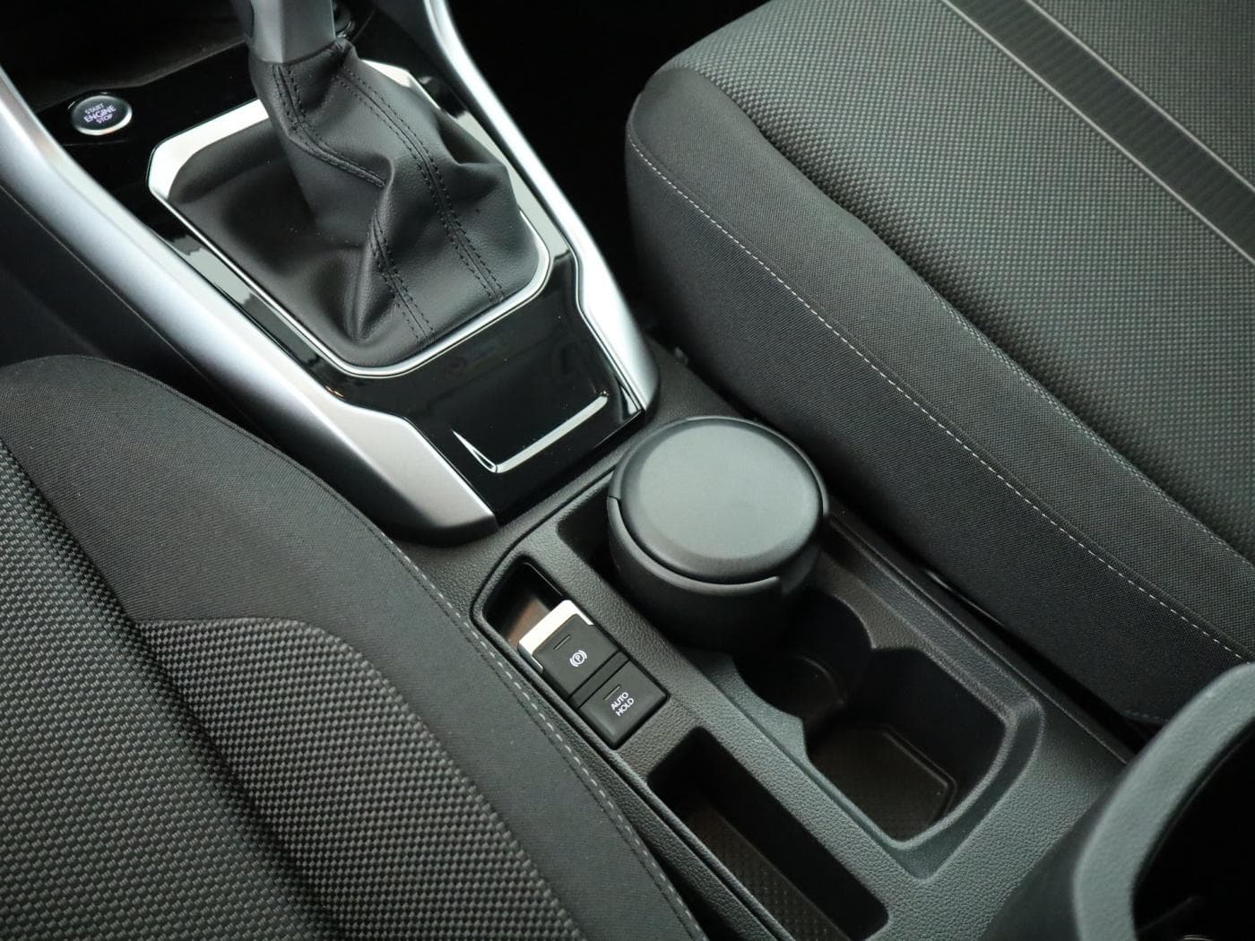 Volkswagen T-Roc 1.5 TSI Life Bild 15