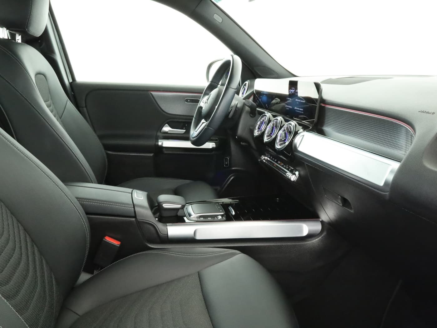 Mercedes-Benz EQB 300 4M Bild 17