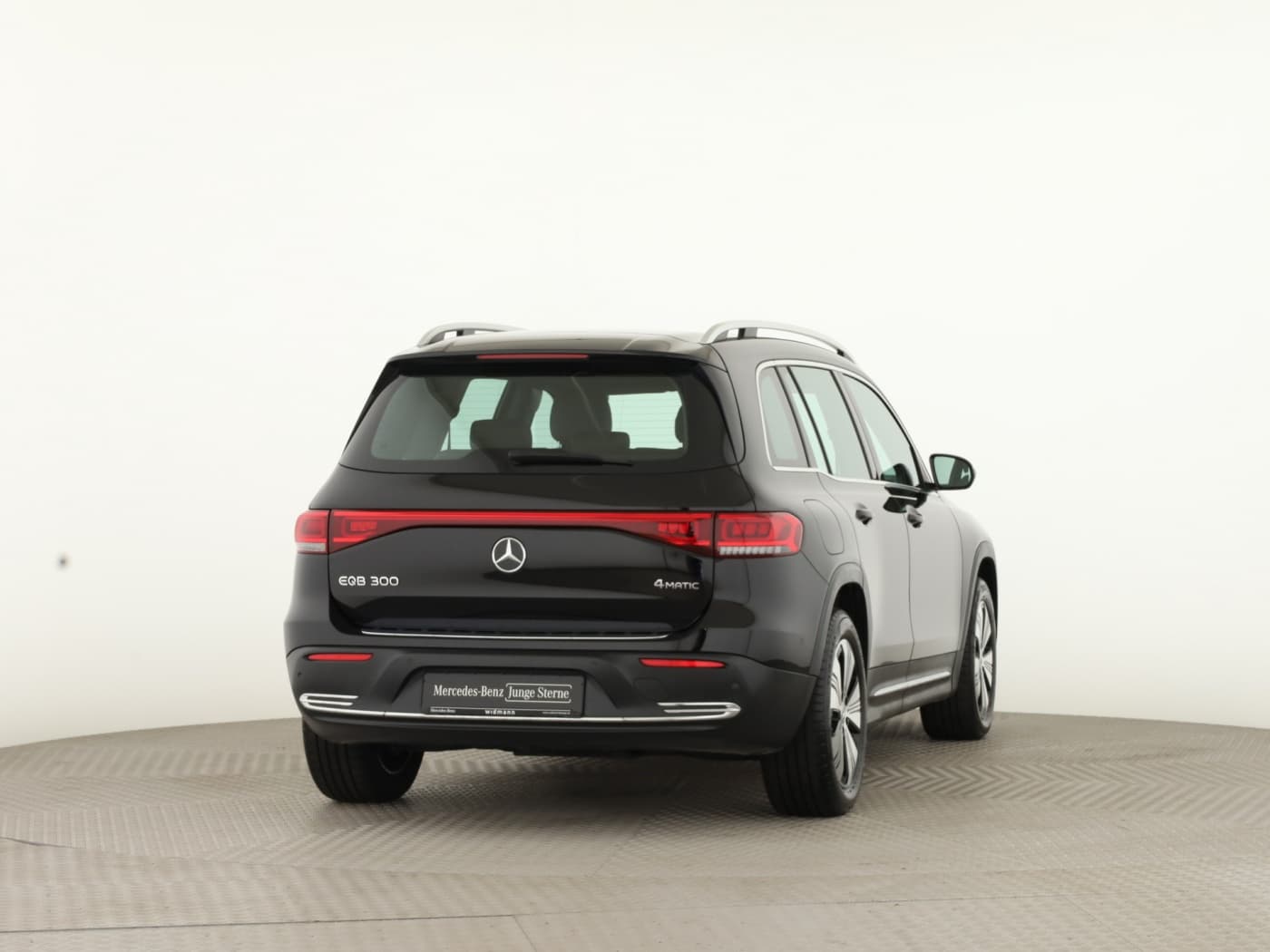Mercedes-Benz EQB 300 4M Bild 2