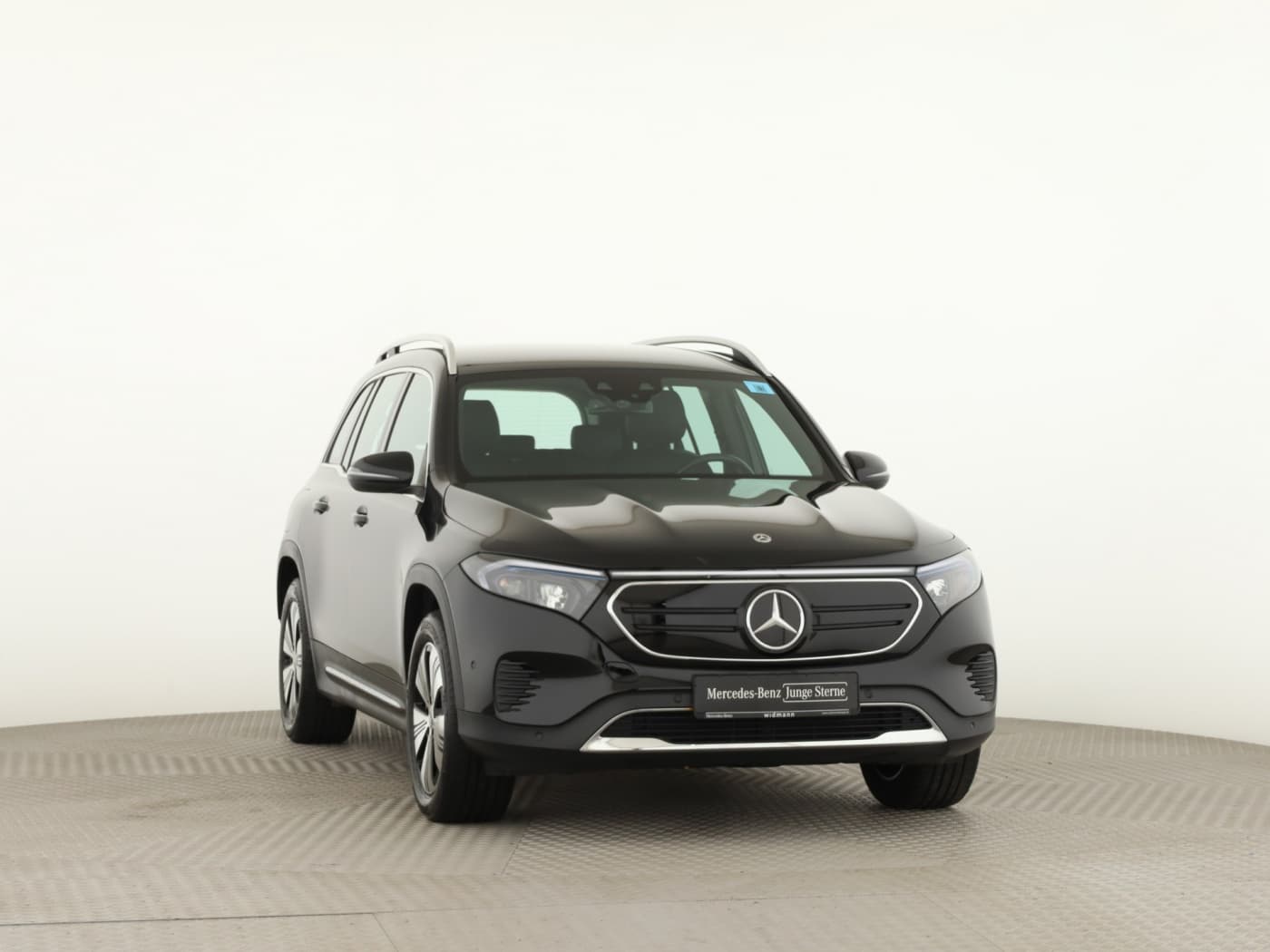 Mercedes-Benz EQB 300 4M Bild 3