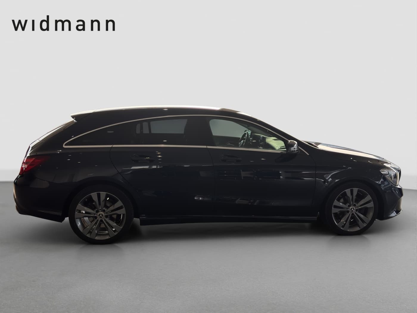 Mercedes-Benz CLA 220 4M SB Bild 6