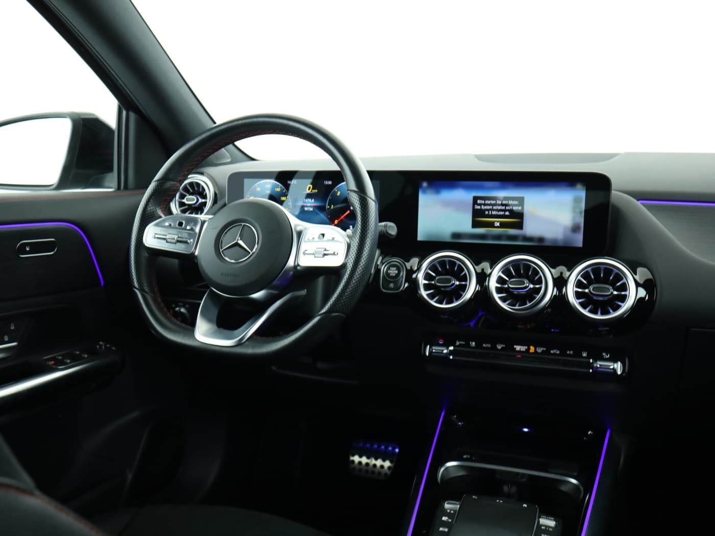 Mercedes-Benz GLA 200 d 4M Bild 10