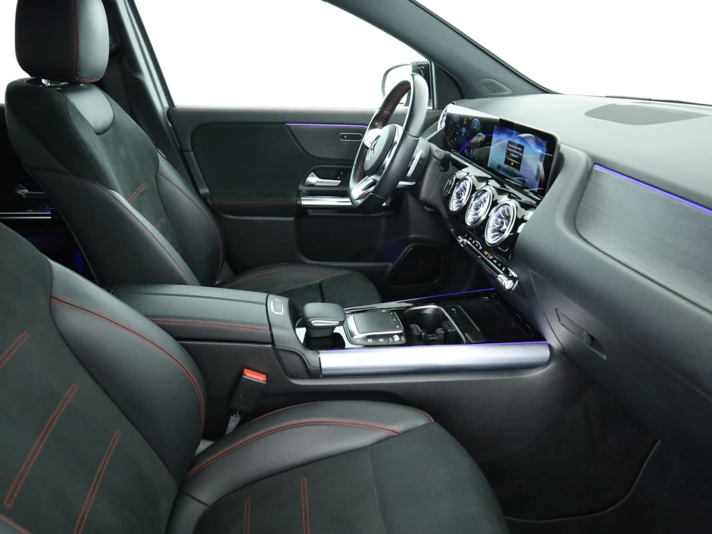 Mercedes-Benz GLA 200 d 4M Bild 17