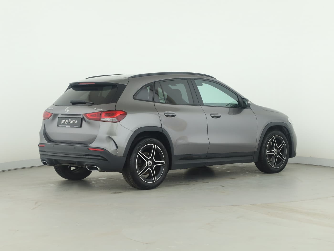 Mercedes-Benz GLA 200 d 4M Bild 6
