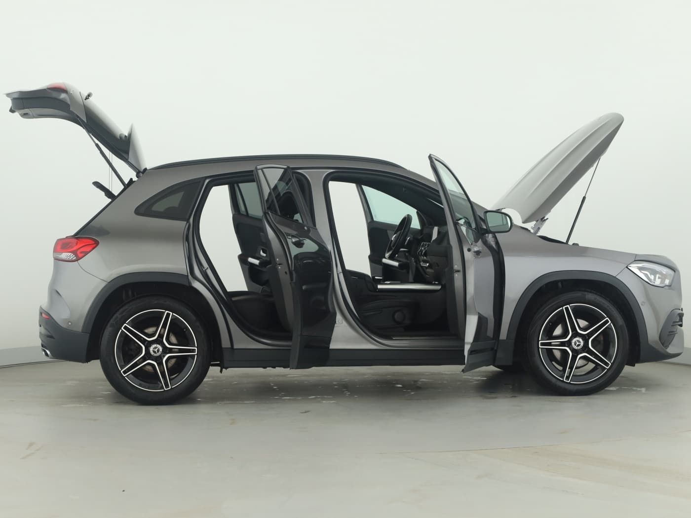 Mercedes-Benz GLA 200 d 4M Bild 8