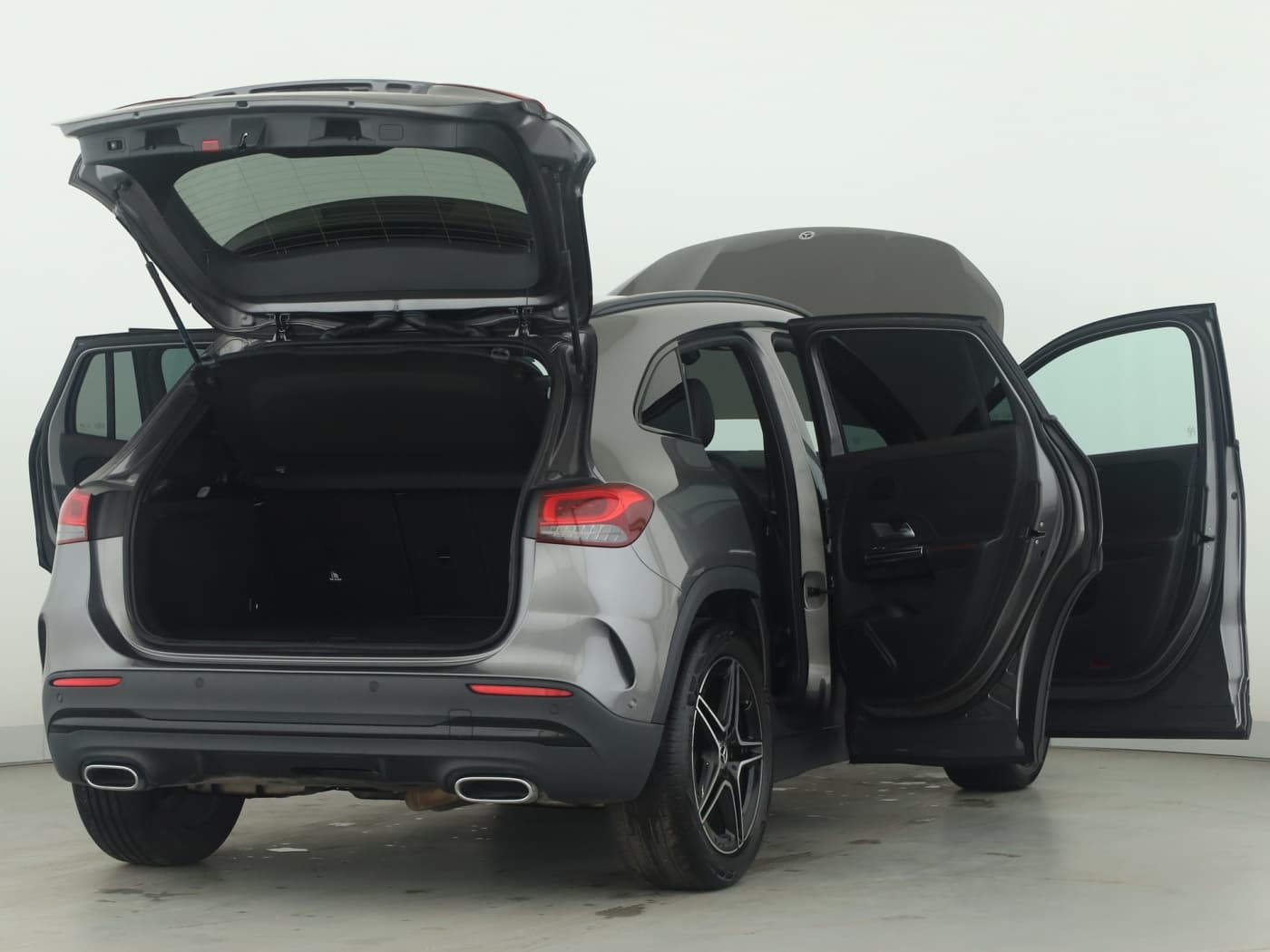 Mercedes-Benz GLA 200 d 4M Bild 9