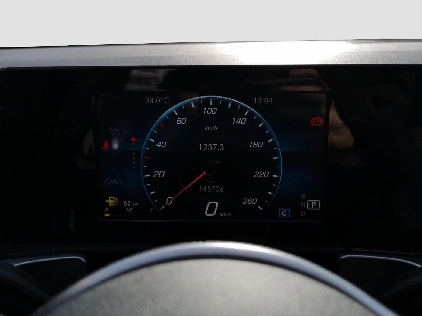 Mercedes-Benz GLB 220 d Bild 11